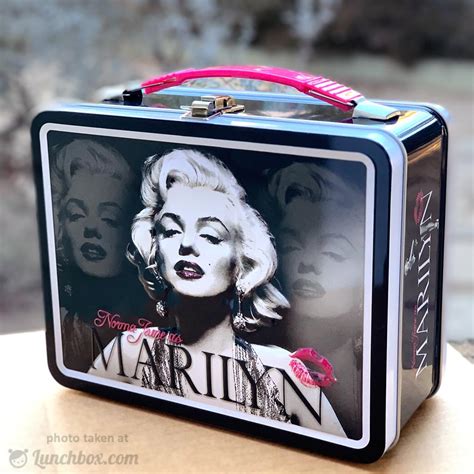 marilyn monroe mini metal lunch box with metal latch|Marilyn Monroe Tote In Collectible Metal Lunchboxes (2000.